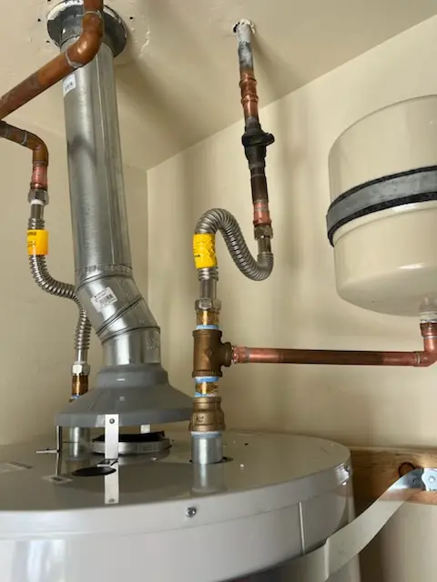 Water heater installation and plumbing repair in Post Oak Village